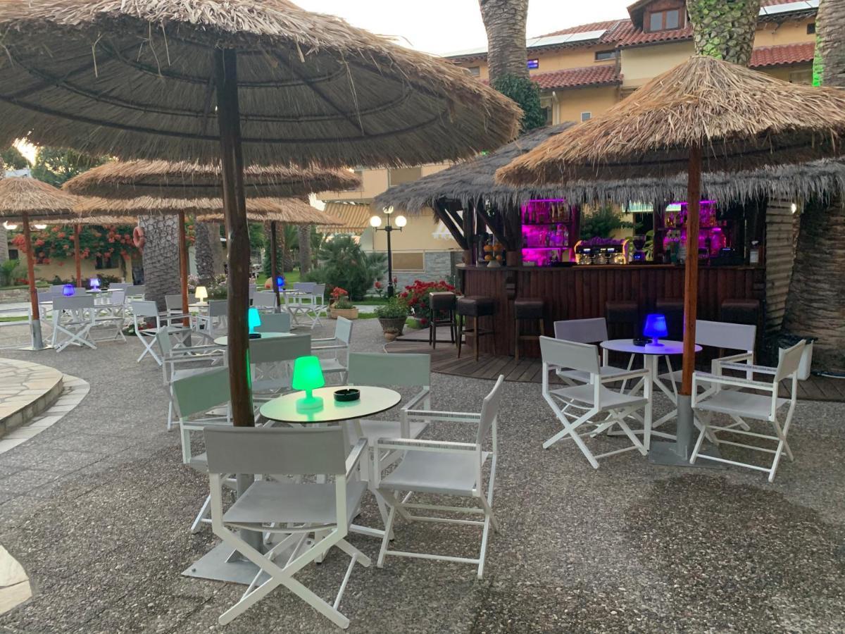 Vergos Hotel Вурвуру Екстер'єр фото