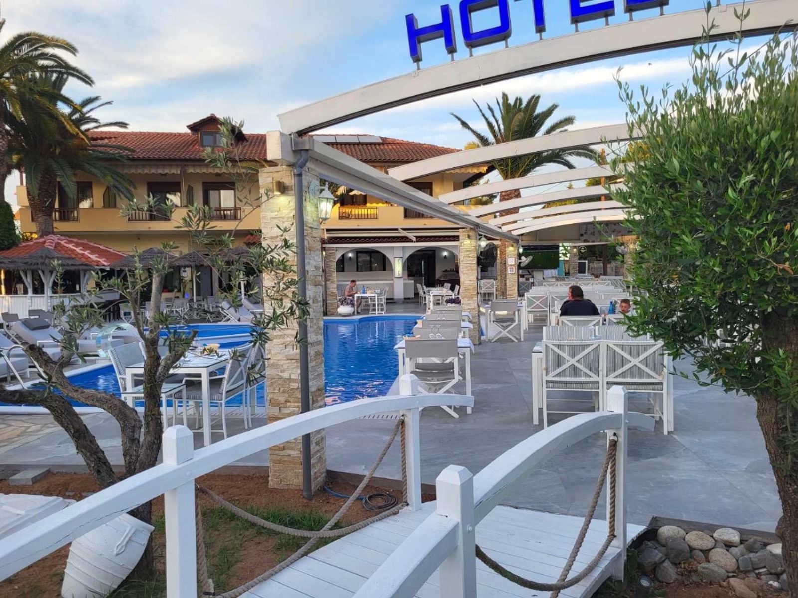 Vergos Hotel Вурвуру Екстер'єр фото