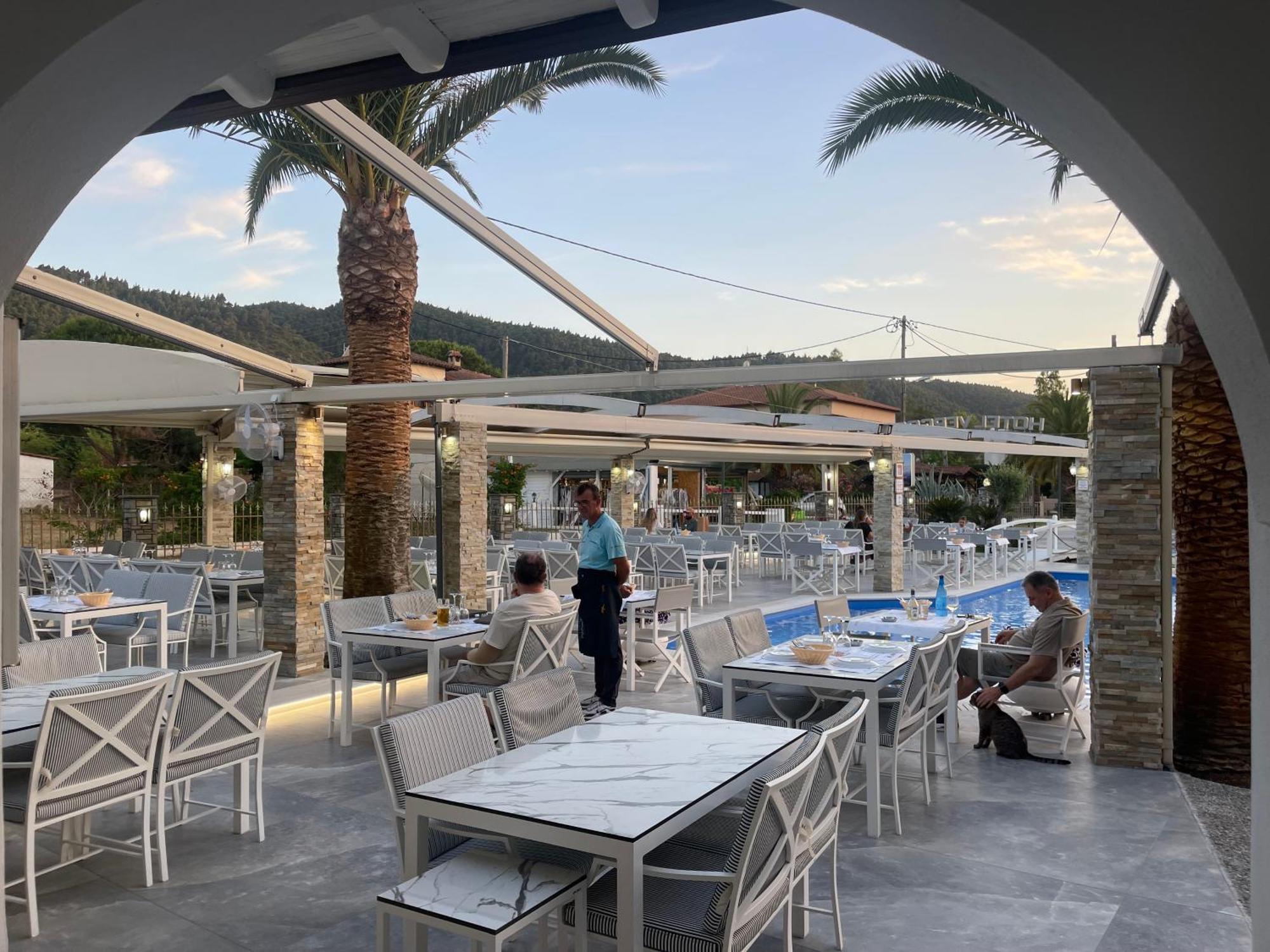 Vergos Hotel Вурвуру Екстер'єр фото